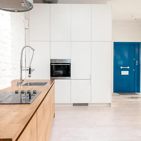 Apartamento Poista 2ndhomes Stunning And Luminous 2br Loft House W Sauna In Eira *