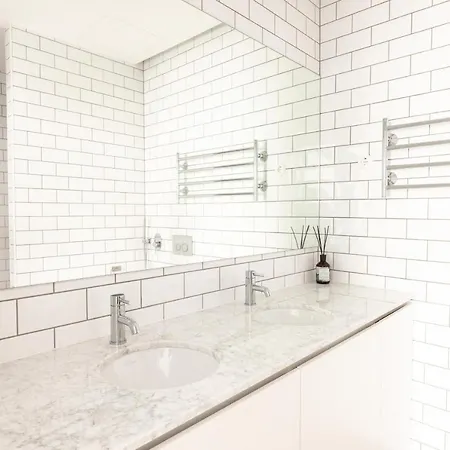 Apartamento Poista 2ndhomes Stunning And Luminous 2br Loft House W Sauna In Eira